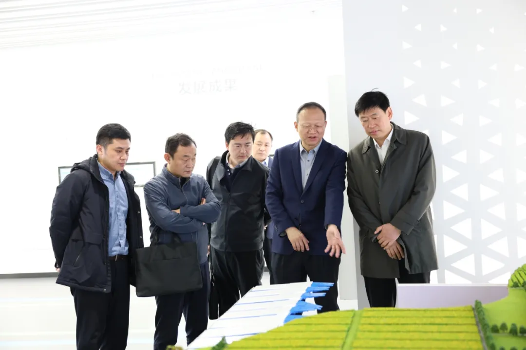 1764559432489271.jpg 1764559432489271.jpg